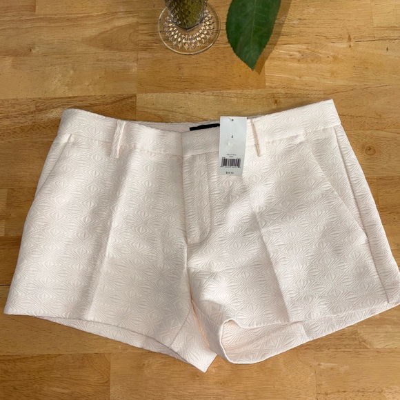 NWT Banana Republic Jacquard Diamond Pattern Woven Cream Shorts Women’s Size 4 - Picture 3 of 9